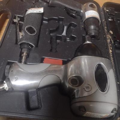 Pnuematic Impact Wrench and Air Tool Kit