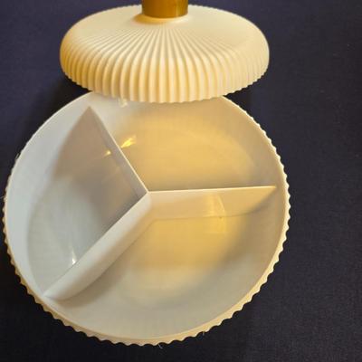 Mcm look divided Dish