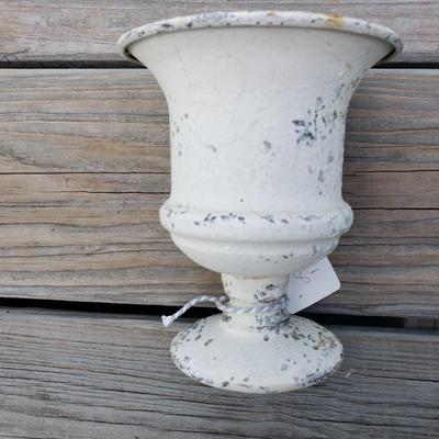 Six Metal Planters (L-KD)
