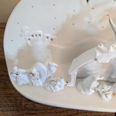 Apple Tree Designs Lighted Nativity Scene Ceramic White (DR)