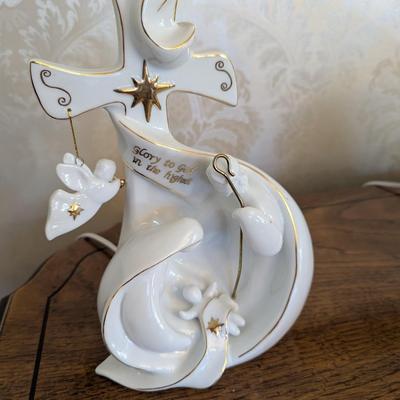 Apple Tree Designs Lighted Nativity Scene Ceramic White (DR)