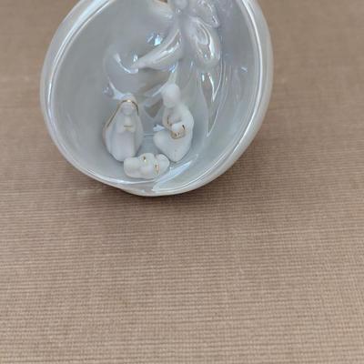 Apple Tree Designs Nativity Scene Ceramic White Ornament (DR)