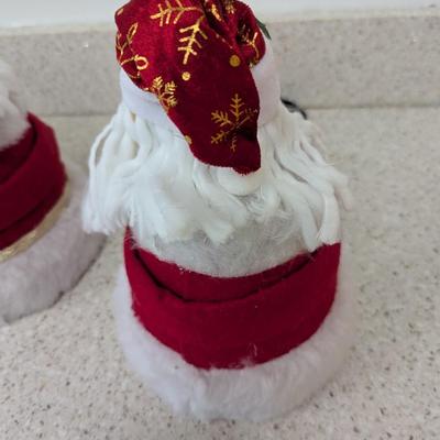 Santa Mantel Displays