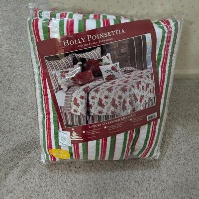 Holly Poinsettia King Size Luxury Oversized Mini-Set Quilt & Shams