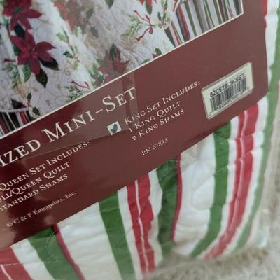 Holly Poinsettia King Size Luxury Oversized Mini-Set Quilt & Shams