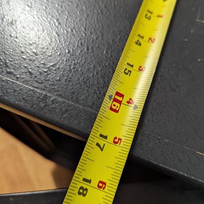 13 3/4" x 17" x 21" Combination Safe (O)