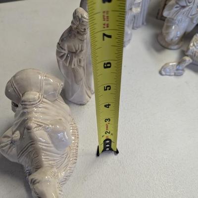 Hand Made Ceramic Nativity Scene (G)