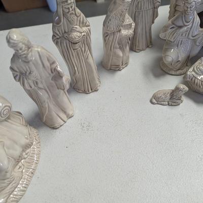 Hand Made Ceramic Nativity Scene (G)