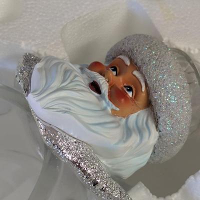Thomas Kinkade Santa Claus Is On His Way (G)