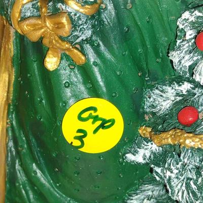 Pair of Santa Figurines (Set #3)