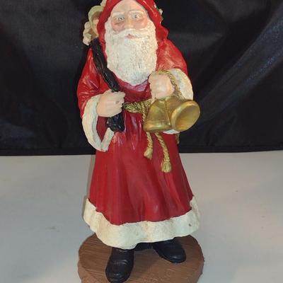 Collection of Santa Figurines (Set #4)