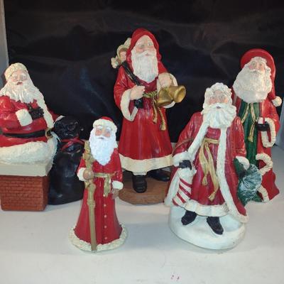 Collection of Santa Figurines (Set #4)