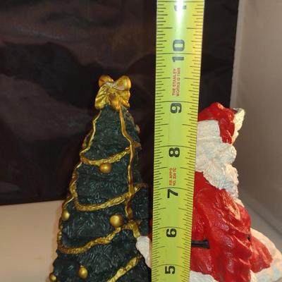 Pair of Santa Figurines (Set #5)