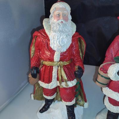 Collection of Santa Figurines (Set #7)