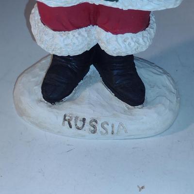Collection of Santa Figurines (Set #7)