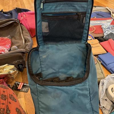 Travel Helpers Galore with Eagle Creek & LL Bean (GB1-BM)