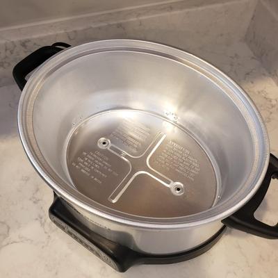 Black & Decker Blender, Hamilton Beach Crockpot and Primula Kettle (K-KD)