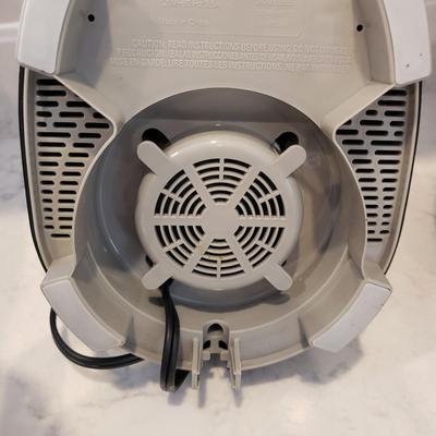 Black & Decker Blender, Hamilton Beach Crockpot and Primula Kettle (K-KD)