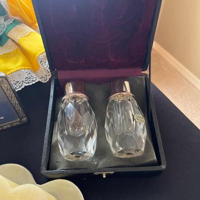Bird Figurines, Crystal trinket Boxes, Glass