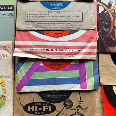 LOT OF VARIOUS 45’s, INCLUDING DISNEYS TREASURE ISLAND AND WINNIE THE POOH