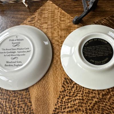 MINIATURE COLLECTOR PLATES, METAL CUP ON TRAY AND MINIATURE WOODEN SPINNING WHEEL