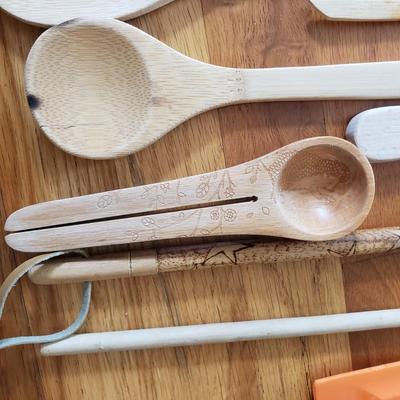 Cephalon, Pampered Chef, Oxo Wooden Spoons and More (L-KD)