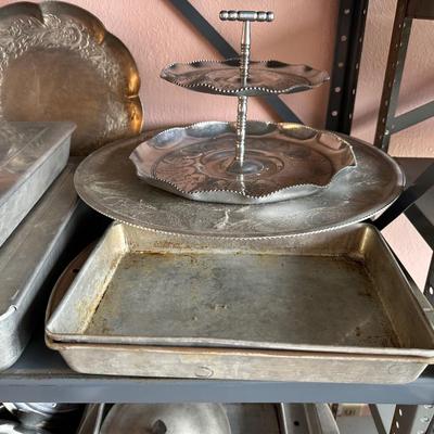 VINTAGE TOASTER, PRESTO COOK MASTER COOKER, 2 TIER SERVING TRAY AND MORE