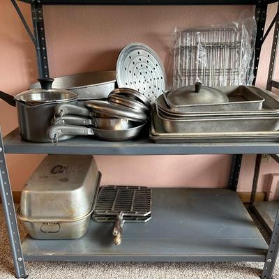 LARGE LOT OF ALUMINUM BAKE WARE, POTS, ROASTER AND MORE