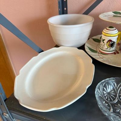 COOKIE & CRACKER JARS, PYREX GLASS BAKING DISH, GLASS BOWLS AND MORE