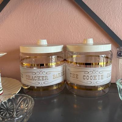 COOKIE & CRACKER JARS, PYREX GLASS BAKING DISH, GLASS BOWLS AND MORE