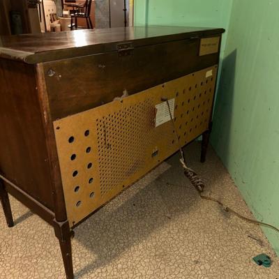VINTAGE GENERAL ELECTRIC RECORD CONSOLE PLAYER