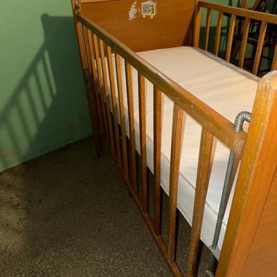 VINTAGE HIGH CHAIR AND BABY CRIB