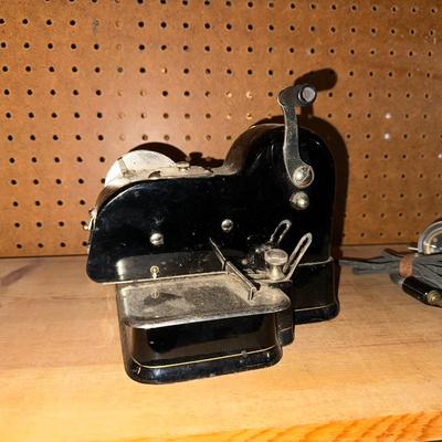 VINTAGE - THE PEERLESS CHECK WRITER AND SWITCHBOARD OPERATORS HEADSET