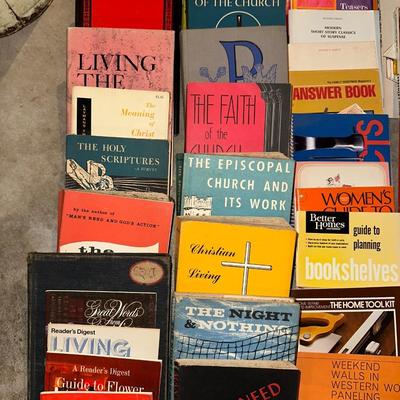LARGE LOT OF VINTAGE BOOKS