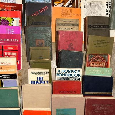 LARGE LOT OF VINTAGE BOOKS
