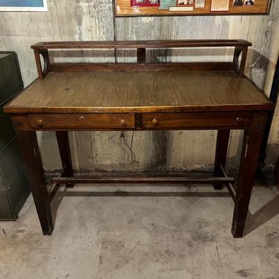 VINTAGE STANDING DESK