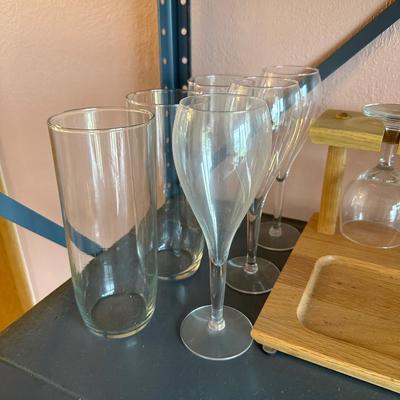 WINE GLASSES, WINE COOLER AND 6 DRINKING GLASSES