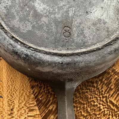 WAGNER WARE CAST IRON SKILLET 3 AND CAST IRON SKILLET 8