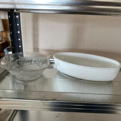 VARIETY OF GLASSWARE