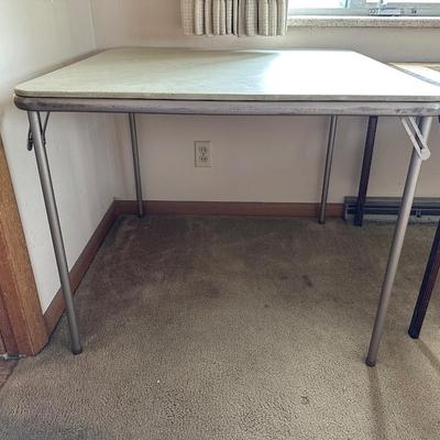 2 CARD TABLES