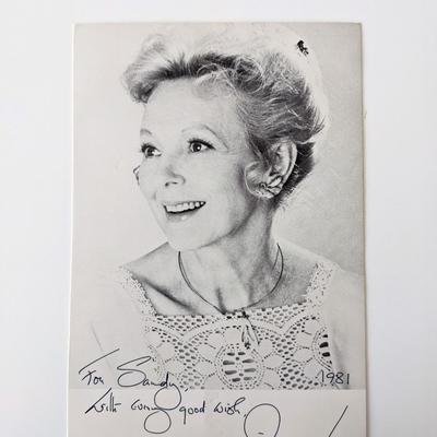 Anna Lee signed photo