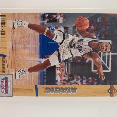 Dennis Scott signed basketball card