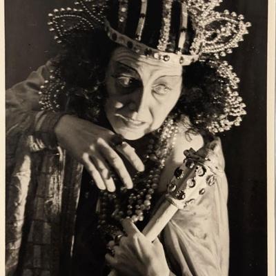 Elisabeth Hoengen Signed Photo