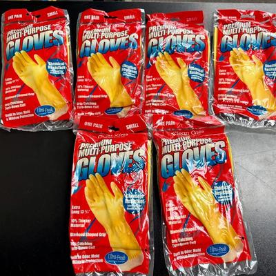 5 pairs of Latex Gloves Yellow SIZE Small NEW in pkg.