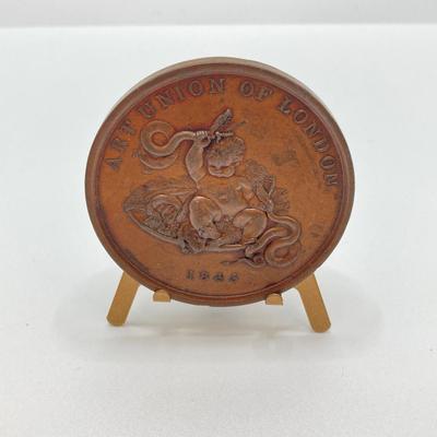 LOT 29: Collection of Metals / Tokens - Louis Agassiz, Joshua Reynolds (Art Union of London) and Henry Mitchell Medalist Studio Building...
