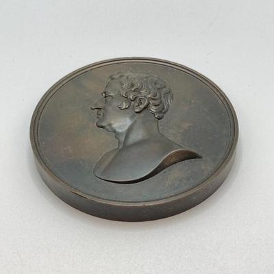 LOT 30: Collection of Bronze / Metal Collectible Tokens / Medals - Zachary Taylor (CC Wright), Abraham Lincoln, Washington Irving,...