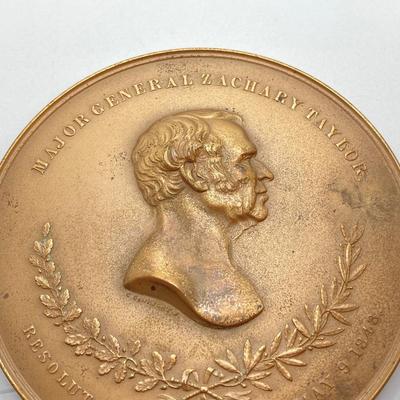LOT 30: Collection of Bronze / Metal Collectible Tokens / Medals - Zachary Taylor (CC Wright), Abraham Lincoln, Washington Irving,...