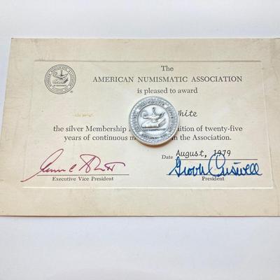 LOT 33: Vintage Collection of Medals / Tokens - Rosa Parks, Abraham Lincoln, American Numismatic Association and More