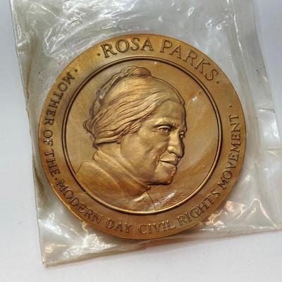 LOT 33: Vintage Collection of Medals / Tokens - Rosa Parks, Abraham Lincoln, American Numismatic Association and More