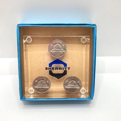 LOT 34: Canadian Coin Collection, Sherritt Paperweight and Paper Currency